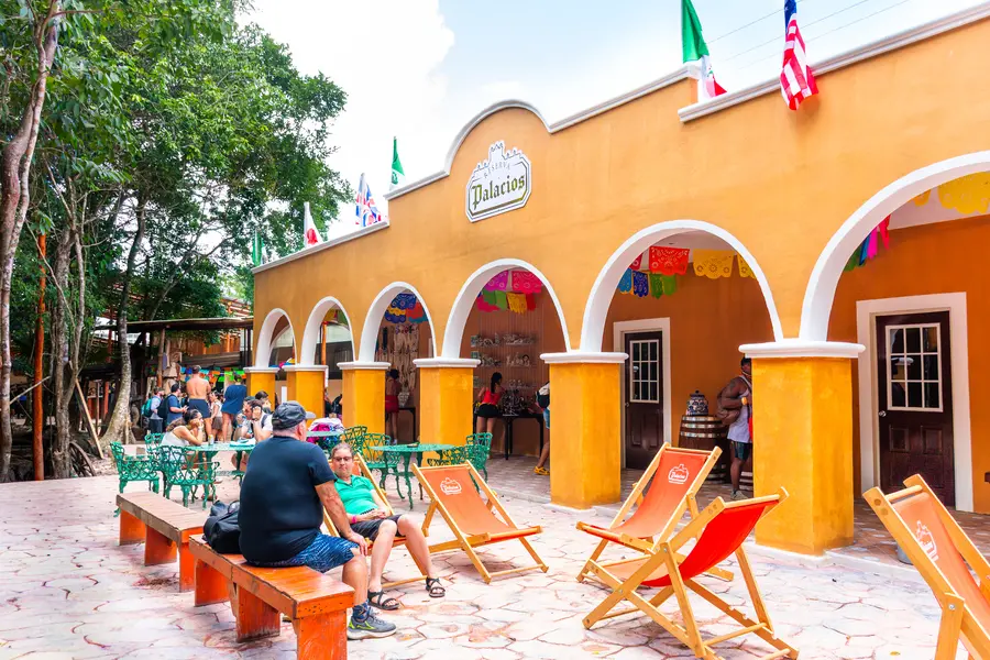 Imagen de Aventura en la Jungla en ATV con Tiroleza, Cenote y Degustación de Tequila